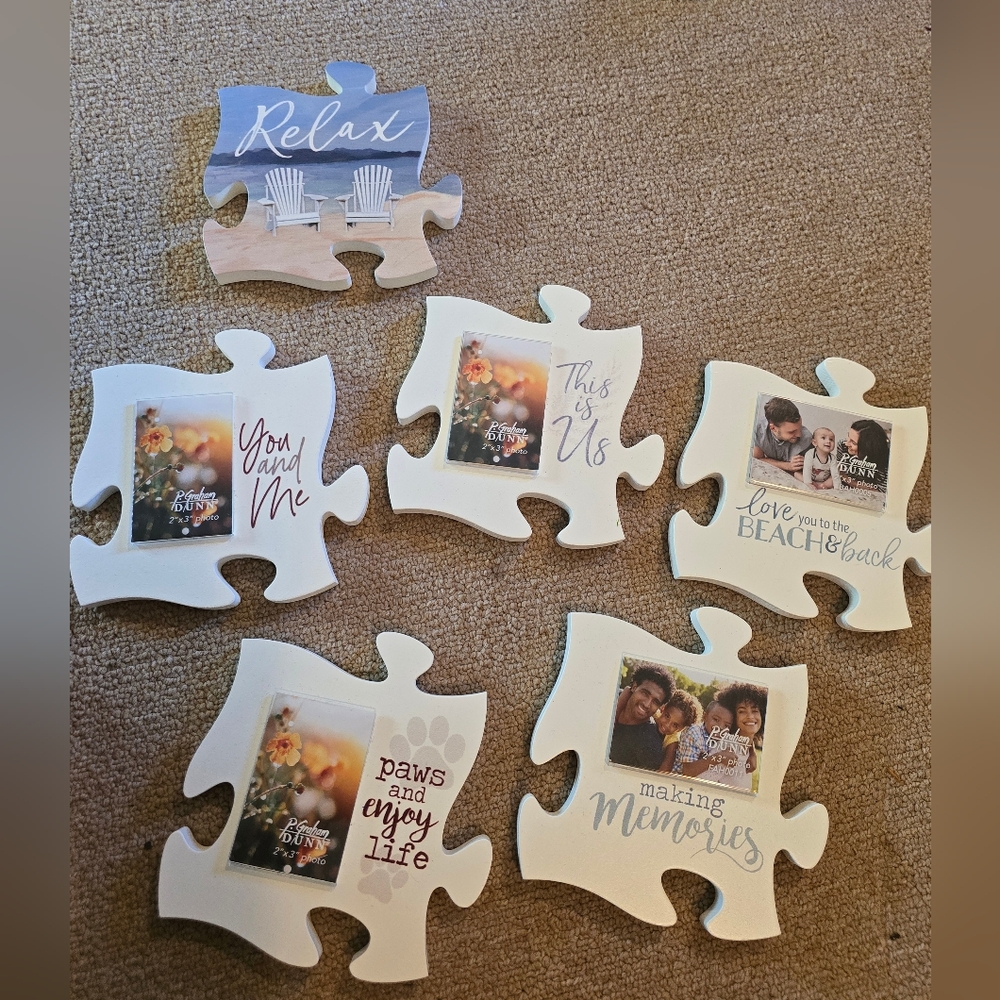 Puzzle Piece Wall Decor Set - White and Gray